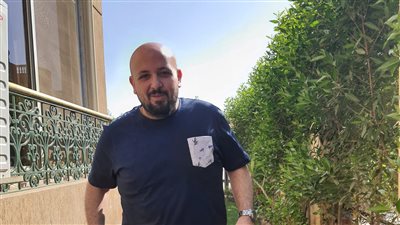 إيهاب فهمي يكشف حقيقة وفاة الفنان محمد السعدني 