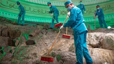 تطهير الصفا والمروة بالمسجد الحرام استعداد لاستقبال الحجاج (صور)