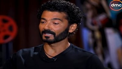 خالد النبوي عن دلال عبد العزيز: 