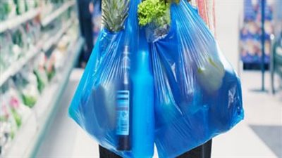 500 مليار كيس سنويًا.. كيف تواجه الدولة خطر استخدام البلاستيك؟