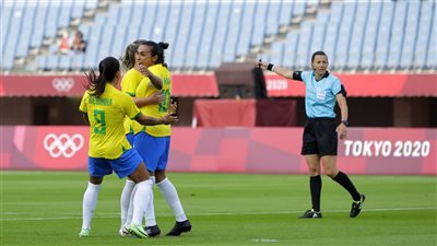 أسطورة منتخب البرازيل تسجل رقمًا تاريخيًا في الأولمبياد