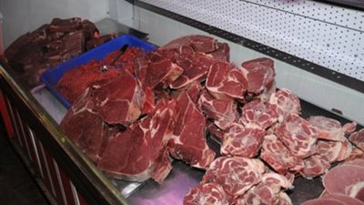 ضبط لحوم غير صالحة للاستهلاك الآدمي بمطعم في القليوبية 