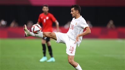 مدرب إسبانيا الأولمبي يكشف تطورات جديدة بشأن إصابة سيبايوس