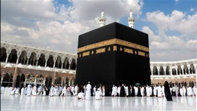 لا يطير فوقها طائر.. الكعبة المشرفة بعيون الرحالة ابن بطوطة 