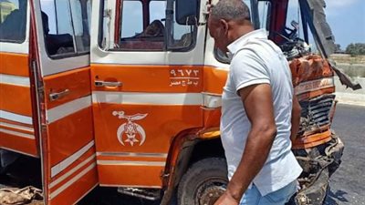 حجز سائقين تسببا في إصابة 32 سيدة في تصادم أتوبيسين بالإسكندرية
