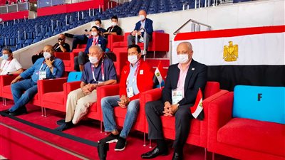 رئيس الأولمبية ووزير الرياضة يدعمان منتخب اليد أمام البرتغال
