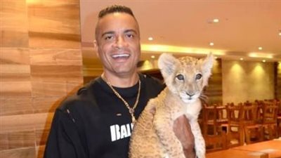 الجمهور يهاجم حسن شاكوش بعد نشره صورة مع الأسد: 