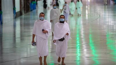 اليوم.. بدء استقبال المصلين والمعتمرين بالمسجد الحرام