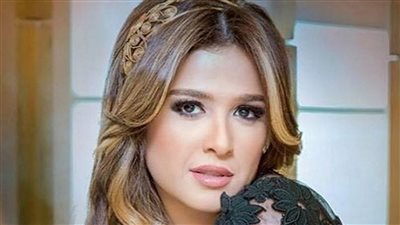 هل تعرضت ياسمين عبد العزيز لـخطأ طبي؟.. 