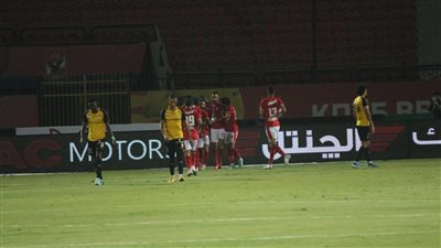 الشوط الأول.. الأهلي يتقدم على الإنتاج الحربي بهدف معلول (صور)