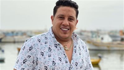 أحدها داخل محطة وقود.. حمو بيكا يدخل عالم 