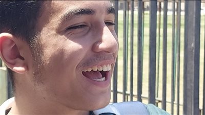 فرحة بين طلاب الثانوية العامة في بورسعيد لسهولة امتحان الإنجليزي (صور وفيديو) 