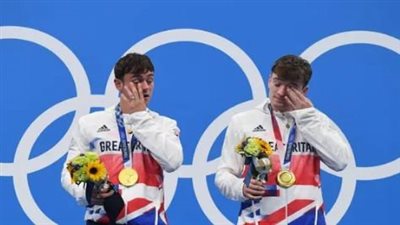 بعد تتويجه بذهبية في الأولمبياد.. رياضي إنجليزي: “أفتخر بأني مثلي جنسيًا”