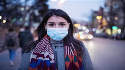 تفاقم الإصابة بفيروس كورونا تخفض نسبة الذكاء بـ7 نقاط (دراسة)