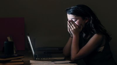 تعرف على عقوبة التحرش الإلكتروني بعد صدور القانون رسميًا