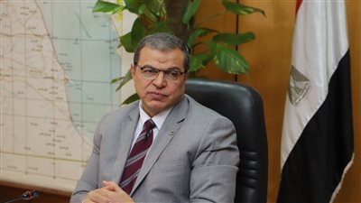 وزير القوى العاملة يتابع صرف معاش الشيخوخة لمصري كان يعمل في إيطاليا