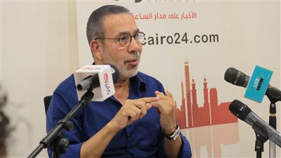 مدحت العدل يحتفل بنجاح 