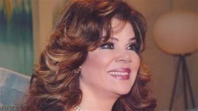 صفاء أبو السعود: قدمت تنازلات في السينما وشاركت بأعمال مكنتش راضية عنها