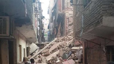 انهيار عقار بإمبابة.. والحماية المدنية تواصل رفع الأنقاض