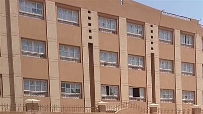 تفاصيل إصابة طالبة أزهرية حامل في شهرها التاسع بآلام الولادة داخل لجنة بالشرقية (فيديو)