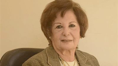 لجنة المرأة بالغرف التجارية تنظم ورشة الضغط على المعادن الشهر المقبل