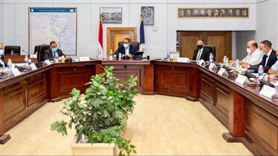 وزير السياحة يترأس اجتماع المجلس الأعلى للآثار