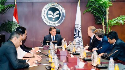 رئيس هيئة الاستثمار يلتقي الرئيس التنفيذي لشركة 