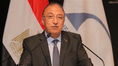 محافظ الإسكندرية: مشروعات التطوير هدفها حل مشاكل المواطنين ضمن خطة 