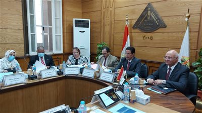 مجلس جامعة بنها يناقش تحديث اللوائح الدراسية والخريطة الزمنية للعام الدراسي الجديد