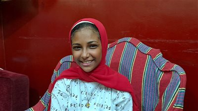 الطالبة ميسرة: لم أتوقع الحصول على أول الجمهورية.. والتعليم الفني لا يقل عن الثانوي العام 