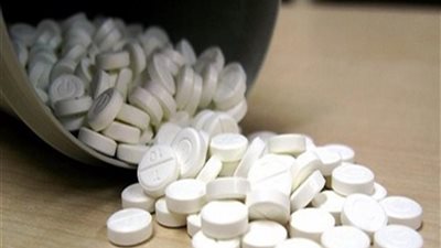 القبض على مساعد صيدلي بكمية كبيرة من الأقراص المخدرة بمطروح