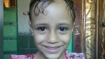  أم وطفلتها يُعانيان من نزيف دائم بالدقهلية دون معرفة الأسباب.. والأب: 