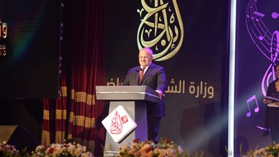 فوز جامعة القاهرة بـ 14 جائزة في مهرجان إبداع 9 لشباب الجامعات (صور) 