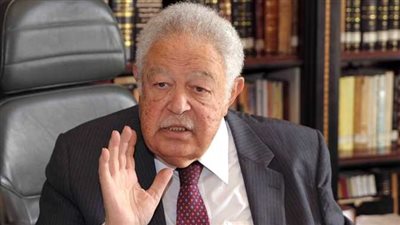 رجائي عطية يشكل لجنة لمراقبة حسابات المحامين على 