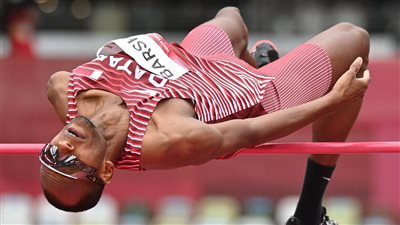 طوكيو 2020.. القطري معتز عيسى يتأهل لنهائي الوثب العالي