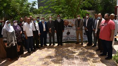 إشادة واسعة من أهالي قرية دمسنا بالبحيرة بقافلة جامعة عين شمس الطبية (صور)