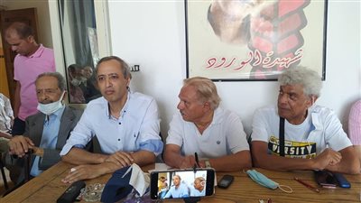 عبد الناصر إسماعيل يشارك في اجتماع 