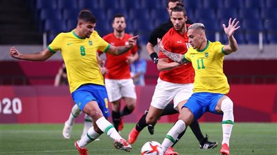 البرازيل تتقدم علي مصر بهدف دون رد 