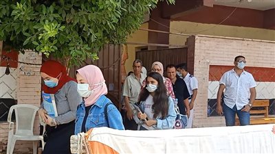 شكاوى من صعوبة امتحان 