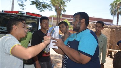 طلاب الثانوية بالأقصر: الأحياء صعبة.. والاستاتيكا أسهل من الديناميكا (صور وفيديو)