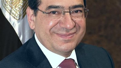 غدًا.. وزير البترول يتفقد أعمال تطوير حوض البترول بالإسكندرية 