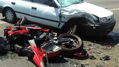 مصرع وإصابة طالبين في انقلاب دراجة نارية بطوخ