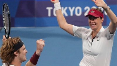 الثنائي الروسي أندري روبليف وبافليوشينكوفا يفوزان بذهبية التنس