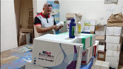 ضبط 400 عبوة دواء بيطري منتهية الصلاحية في مخزن غير مرخص بكفر الشيخ