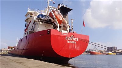 19 سفينة إجمالي الحركة الملاحية بموانئ بورسعيد