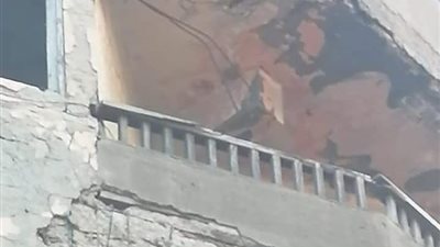 النيابة تطلب ملف عقار بشرق الإسكندرية بعد انهيار أجزاء منه
