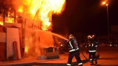 إصابة 7 من الحماية المدنية في حريق 