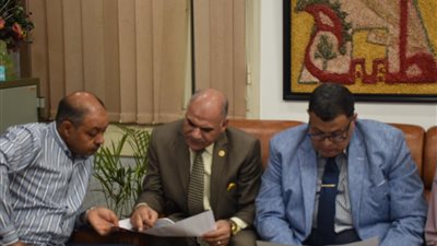 محجوب يلتقى رئيس جهاز طيبة لمناقشة المشروعات المستقبلية لجامعة الأقصر