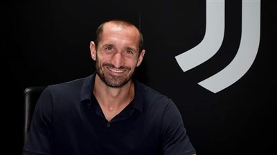 أول تعليق من كيليني بعد حصوله على المركز الـ 13 في قائمة الكرة الذهبية