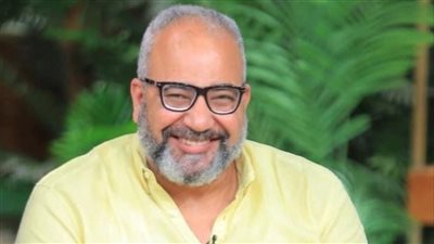 بيومي فؤاد يبدأ تصوير فيلم الجنينة في حديقة حيوان أبوظبي